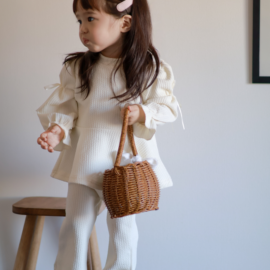 着るだけでとびきりガーリー♡フリル×リボンで主役級コーデ♪