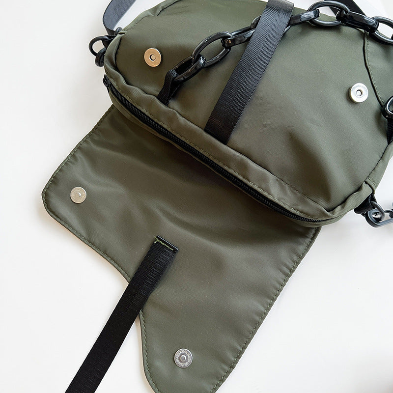 チェーンデザイショルダーバッグ