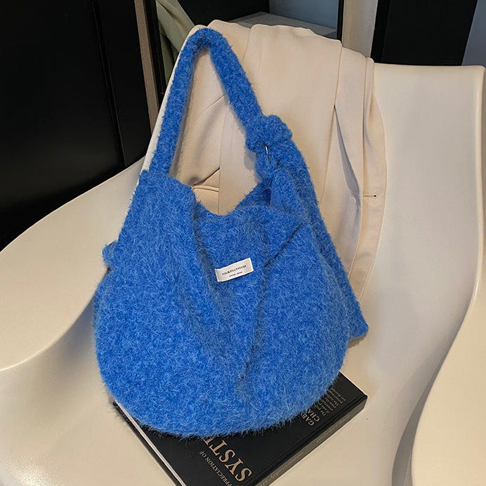 あったかニットショルダーバッグ