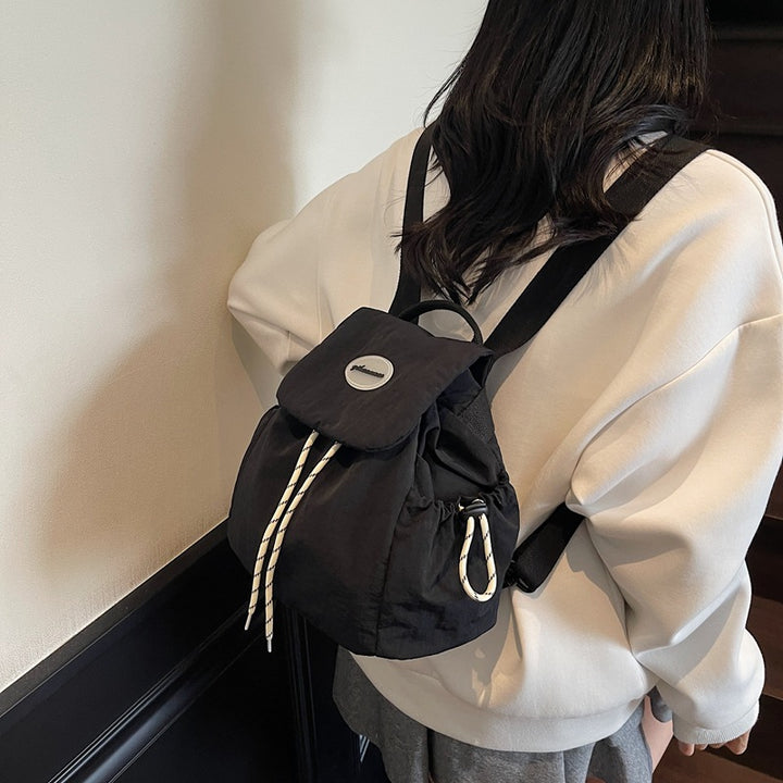 【MOM】ドローストリングデザインリュック