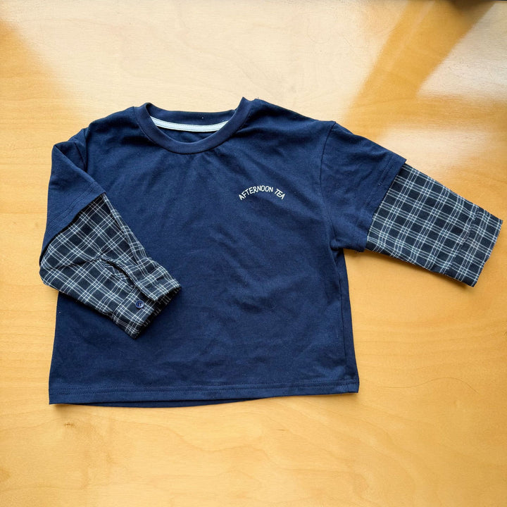 【80-150】バックプリントレイヤード風長袖Tシャツ