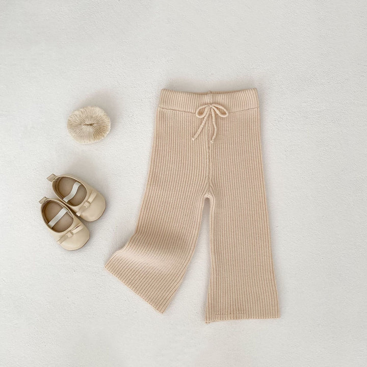 【73-100】シンプルニットフレアパンツ