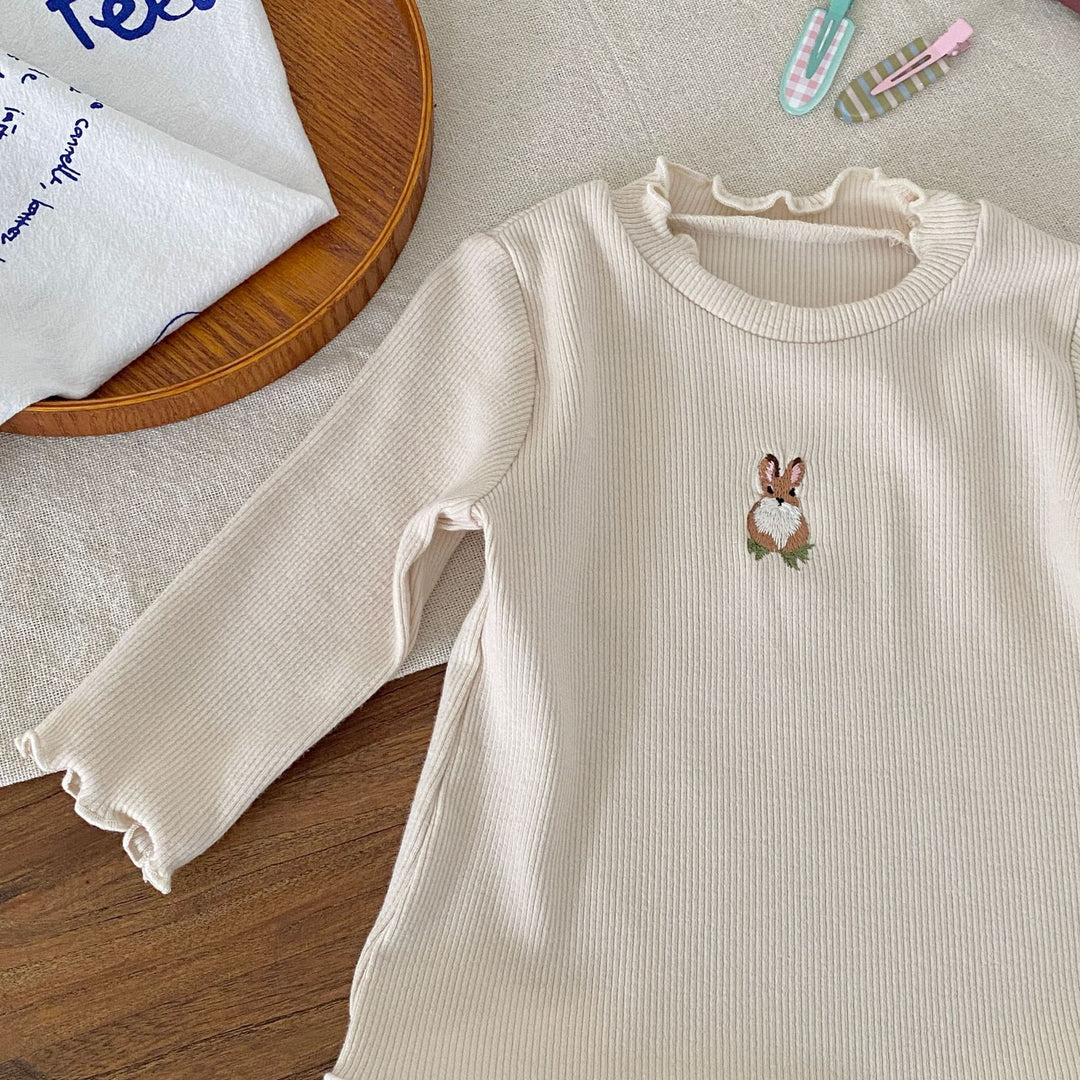 【73-90】ラビット刺繍メロウリブロンパース