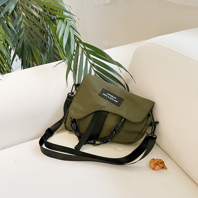 チェーンデザイショルダーバッグ