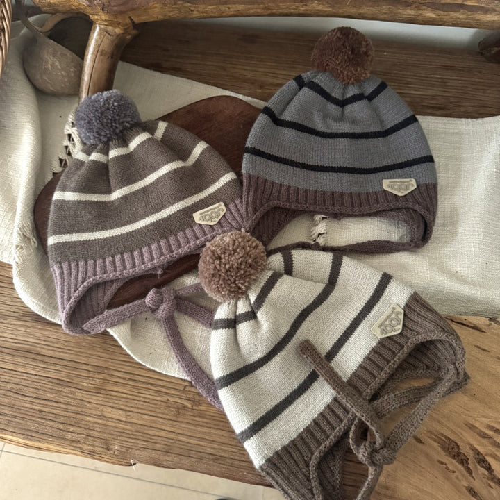 【48-52cm】あご紐付きボーダーニット帽