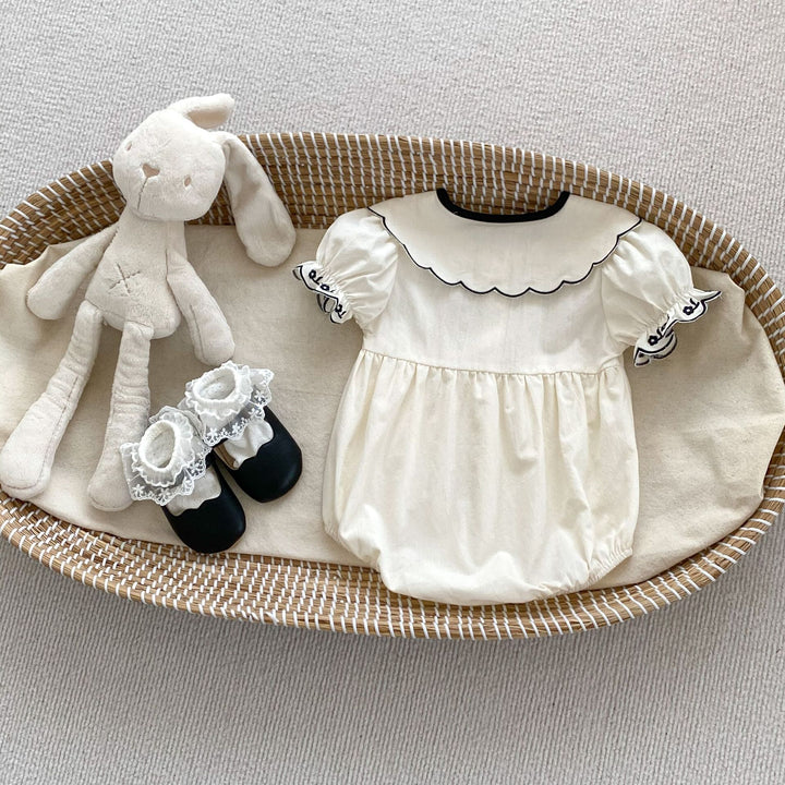 【73-90】ボタニカル刺繍半袖ロンパース