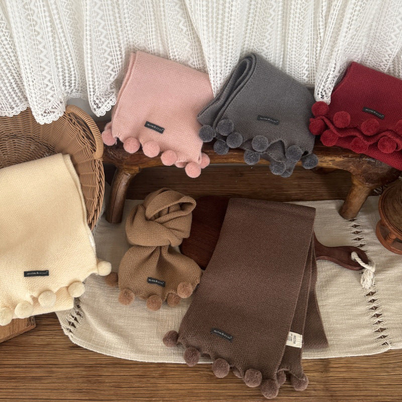 ポンポンデザインマフラー