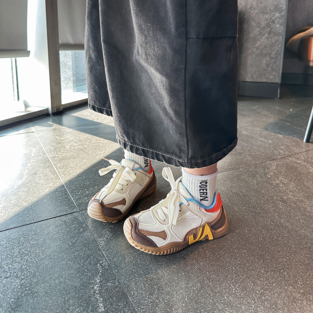 【16.0-22.0】クールデザインメッシュスニーカー