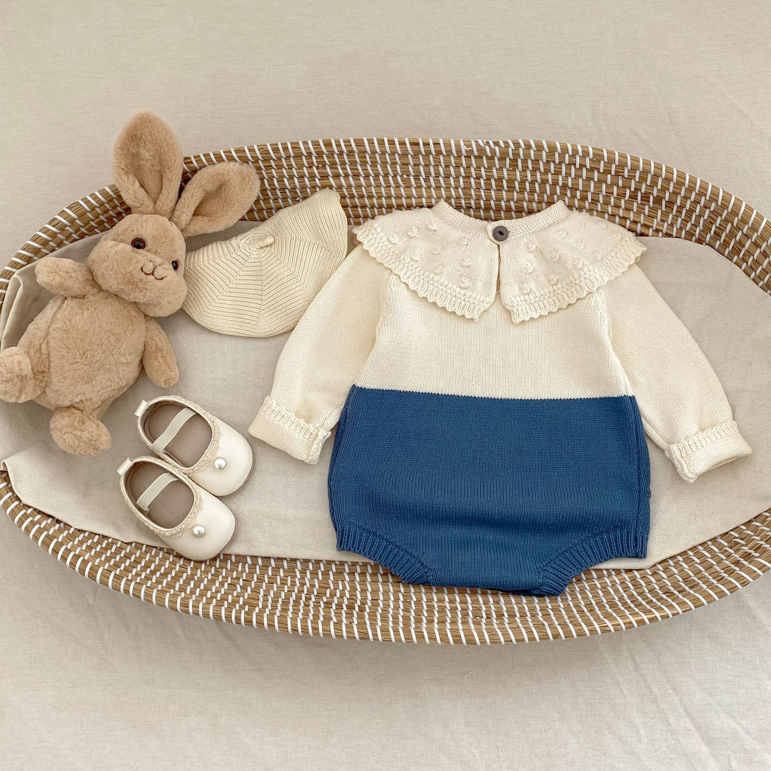 【73-90】ラッフルカラーニットロンパース