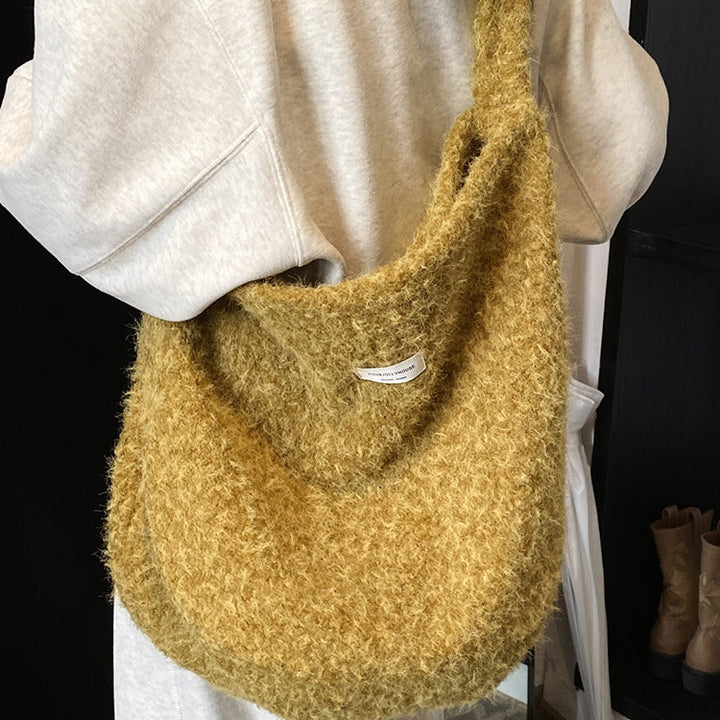 あったかニットショルダーバッグ