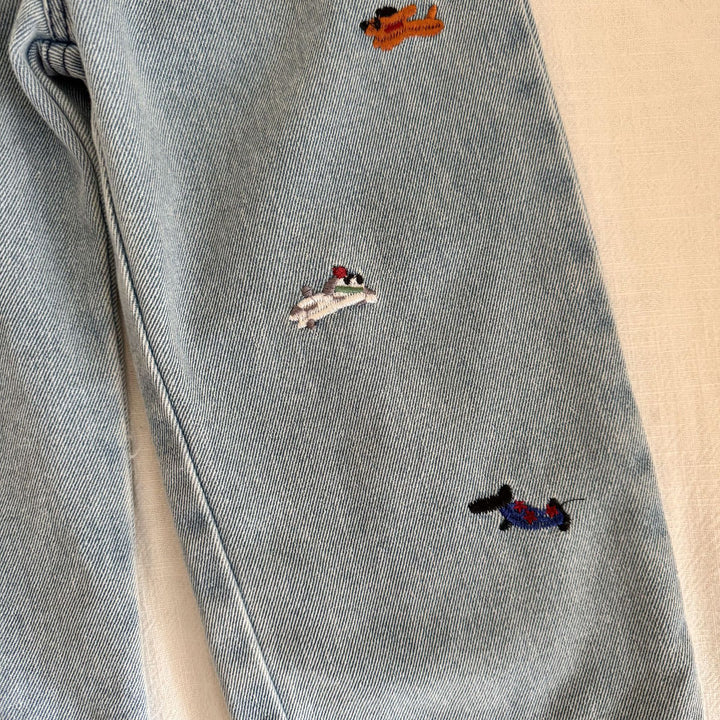 【80-150】刺繍デザインストレートデニムパンツ