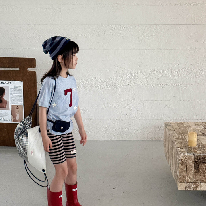 【80-130】スター＆７Tシャツ