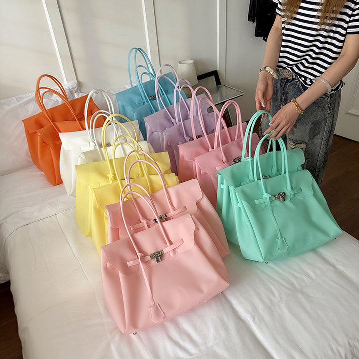 フラップ付きトートバッグ