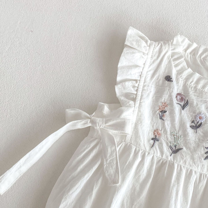 【73-90】花柄刺繍ノースリーブロンパース