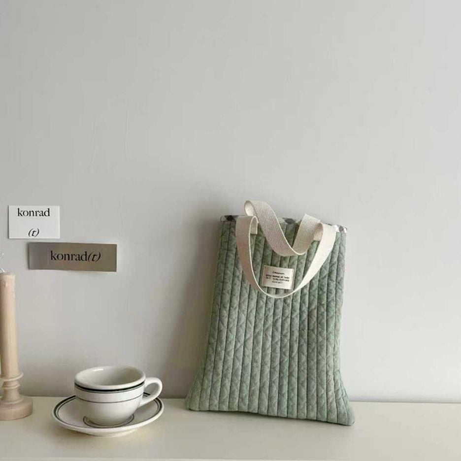 シンプルキルティングバッグ