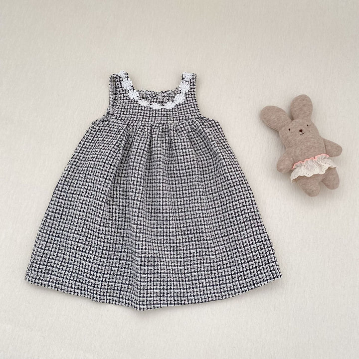 【80-130】フラワーモチーフチェック柄ワンピース