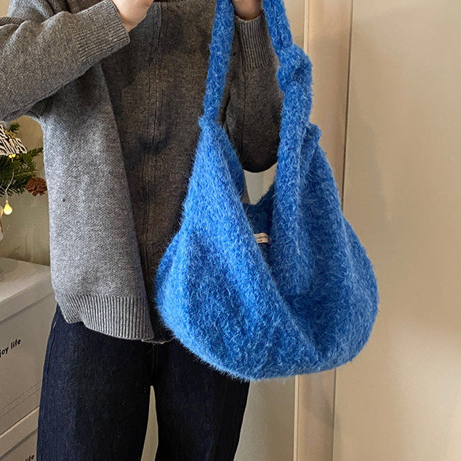 あったかニットショルダーバッグ