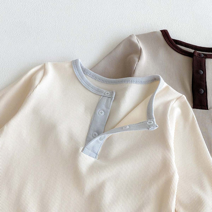 【73-90】帽子付き長袖ロンパース