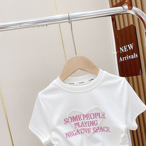 【110-150】ロゴ＆ハートシャーリングTシャツ