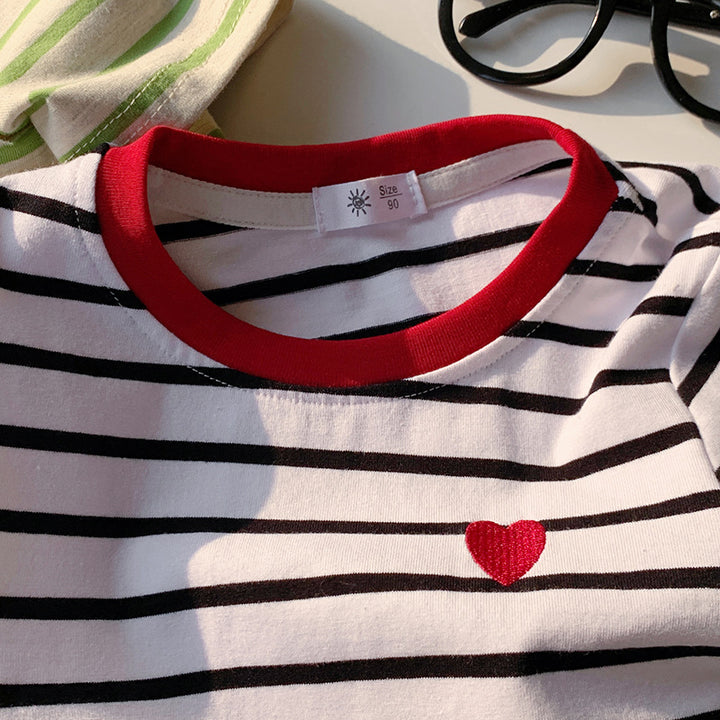【90-150】ボーダー柄ワンポイントハートTシャツ