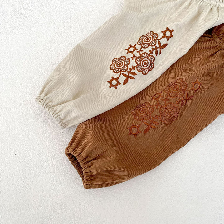 【73-90】袖刺繍長袖ロンパース