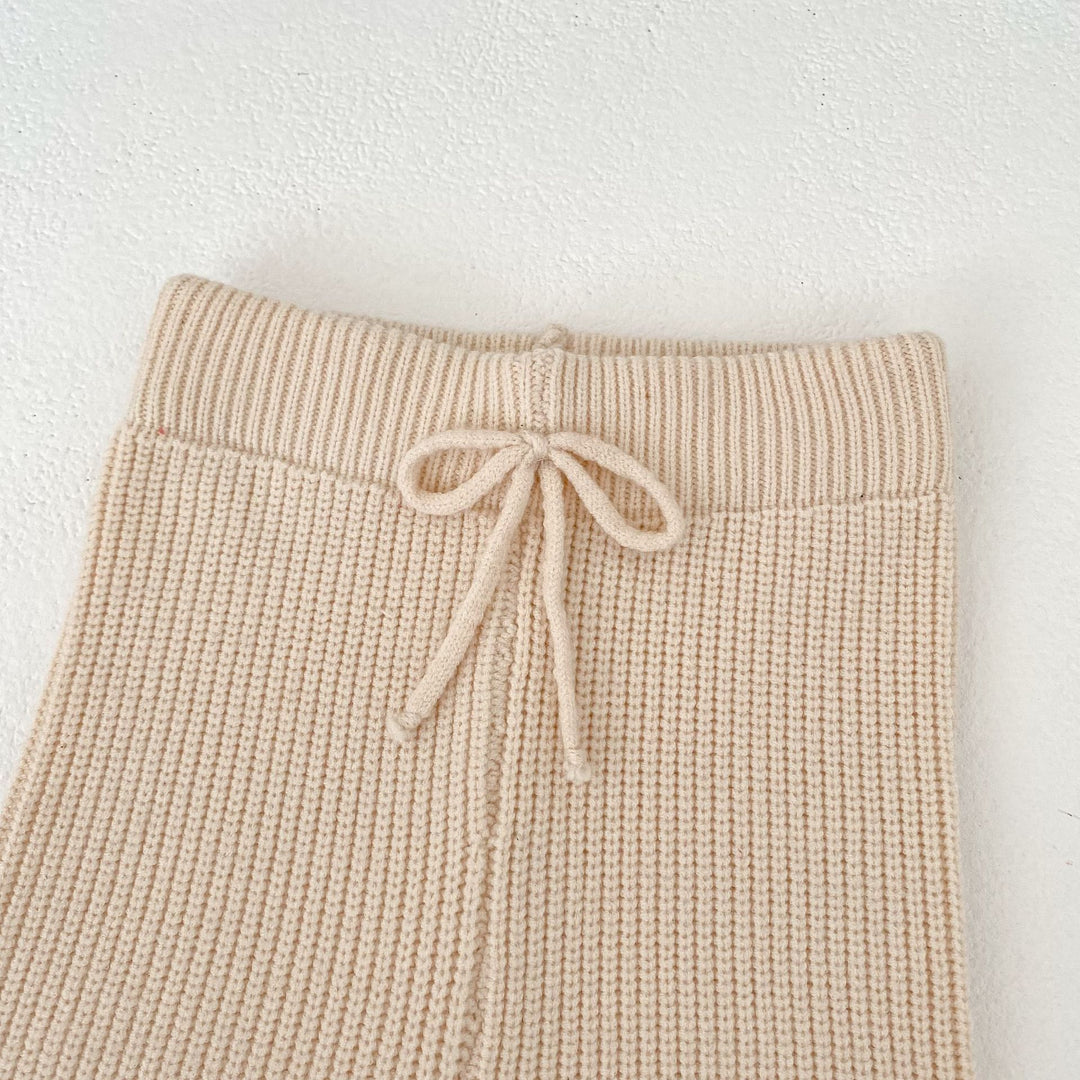 【73-100】シンプルニットフレアパンツ