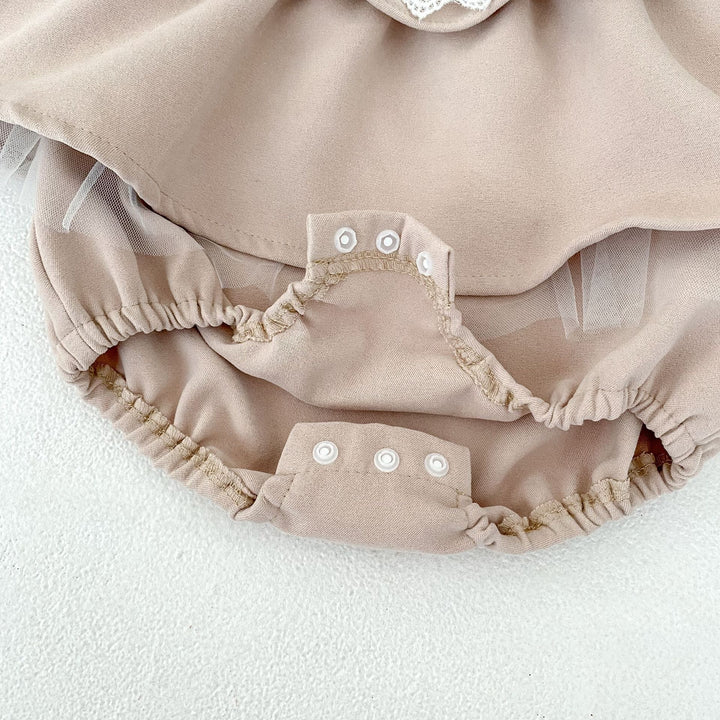 【73-90】レースデザイン長袖ロンパース