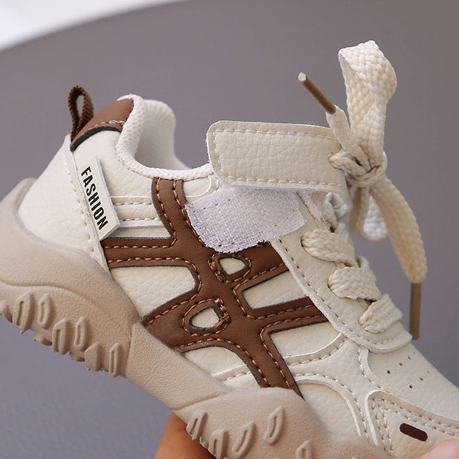 【13.5-18.5】ラインデザインカジュアルスニーカー