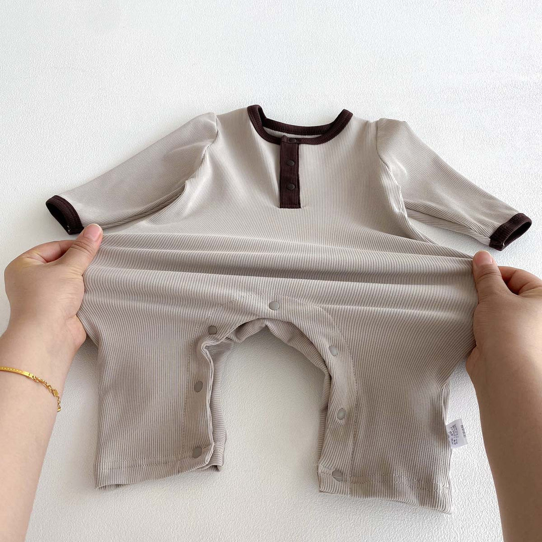 【73-90】帽子付き長袖ロンパース