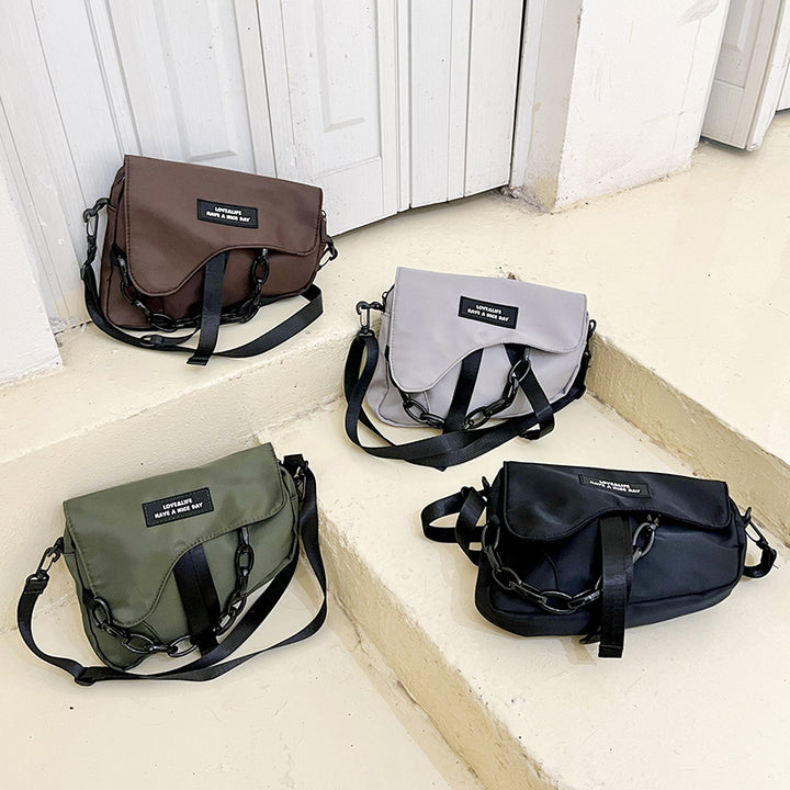 チェーンデザイショルダーバッグ