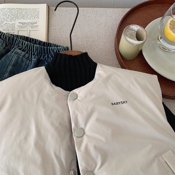 【90-140】バックロゴ中綿ベスト