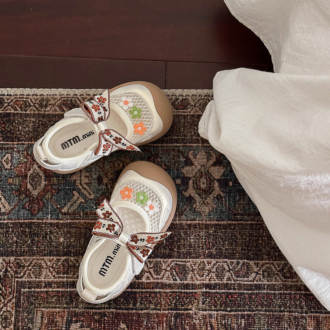 【12.0-16.0】フラワー＆リボンデザインメッシュシューズ