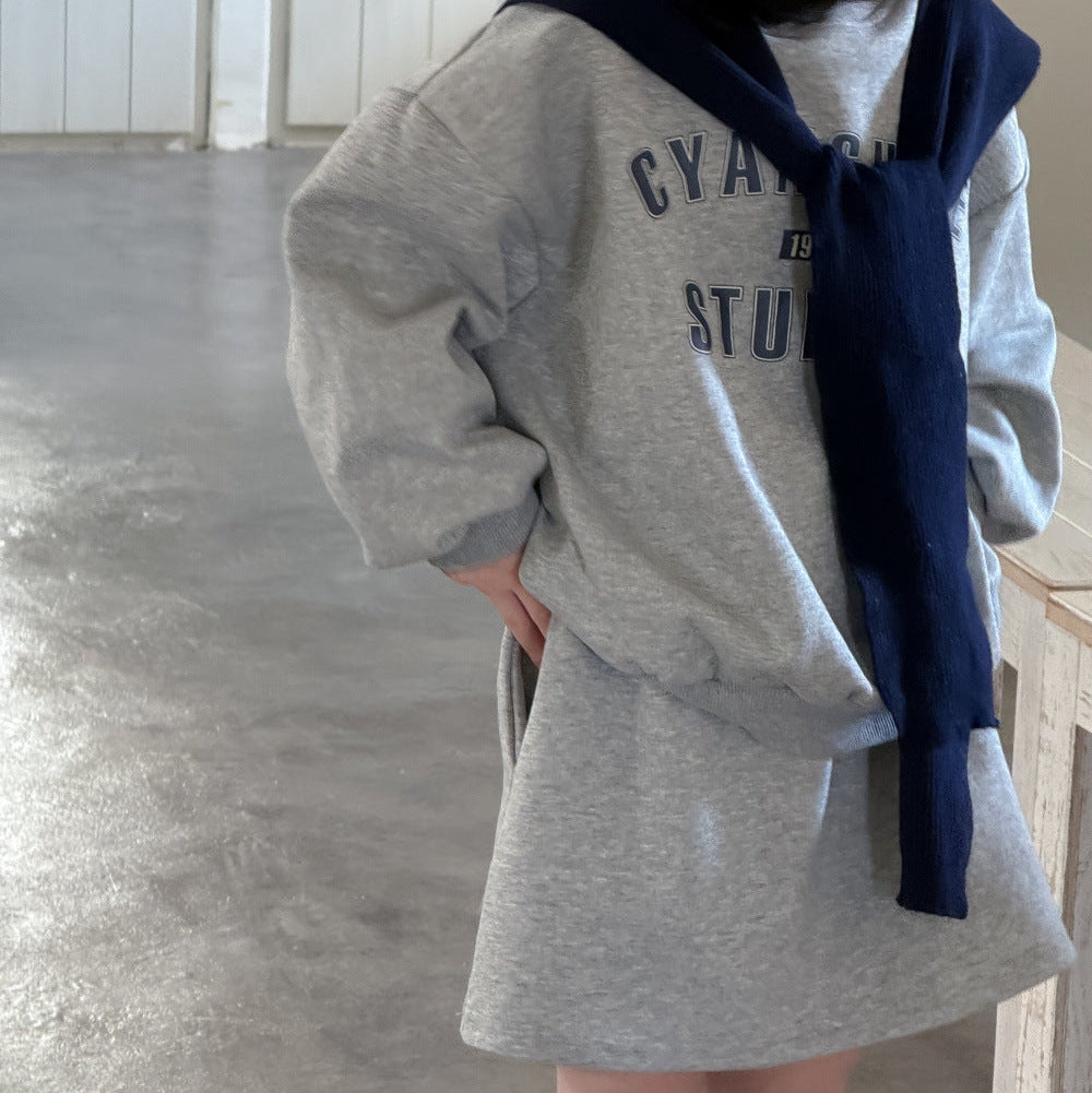 【90-150】英字ロゴプリントスウェットセットアップ