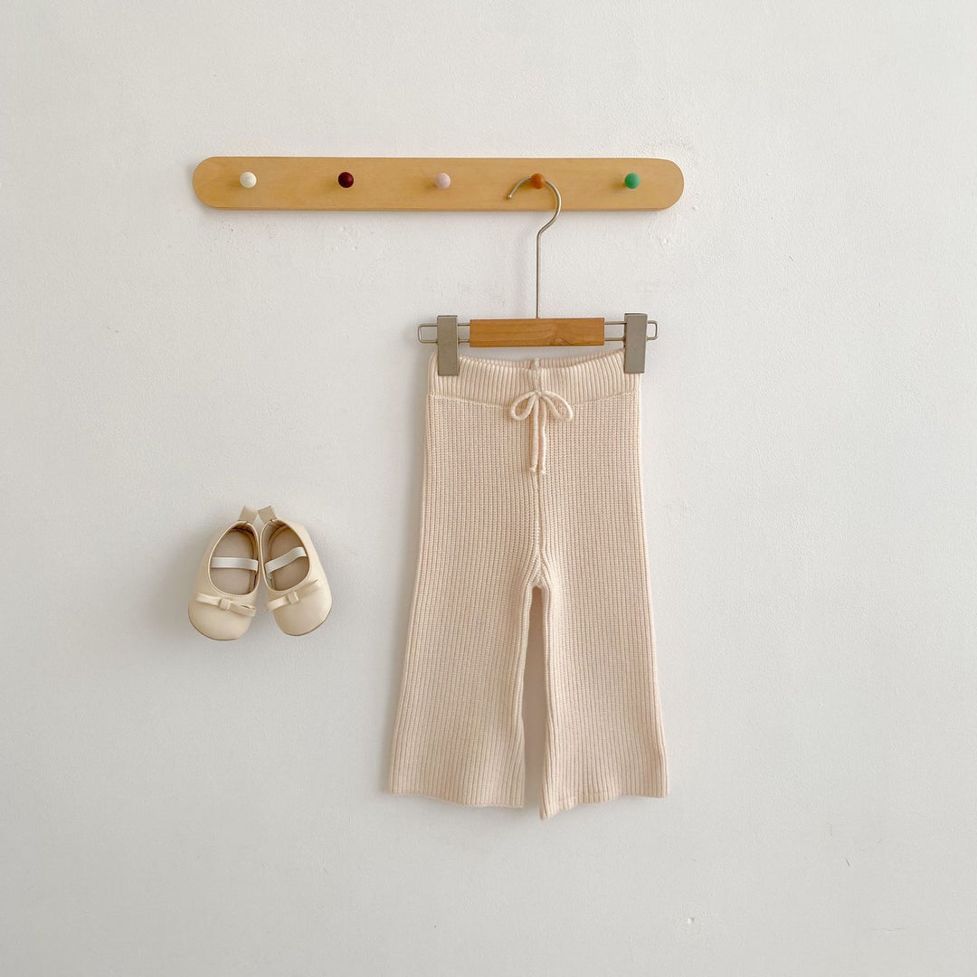 【73-100】シンプルニットフレアパンツ