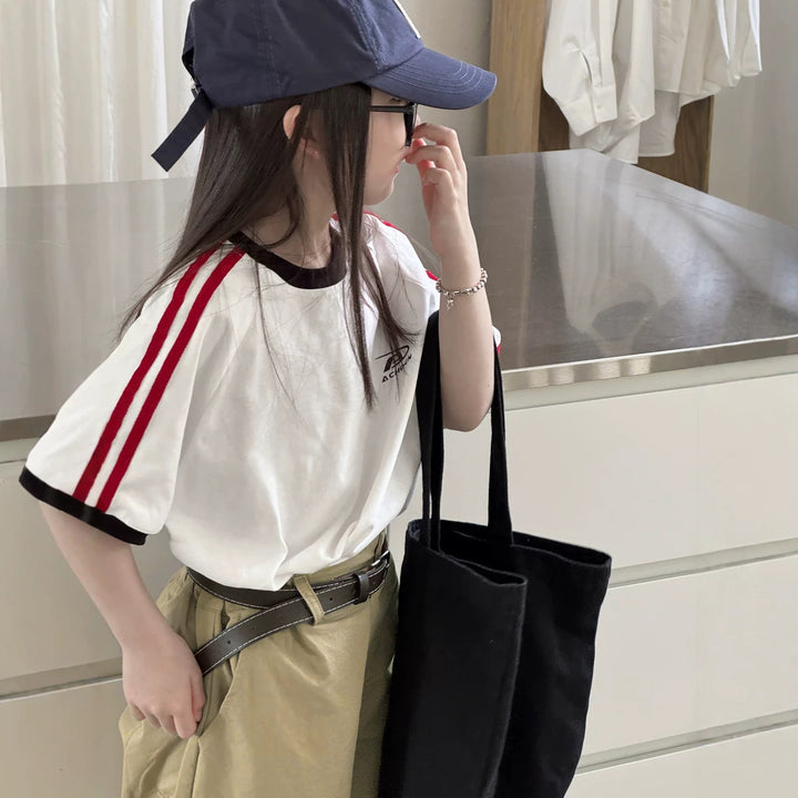 【100-150】ラインデザインTシャツ