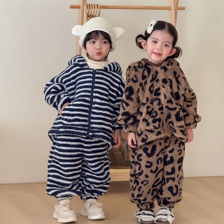 【80-150】耳付き総柄パーカー×ロングパンツセット