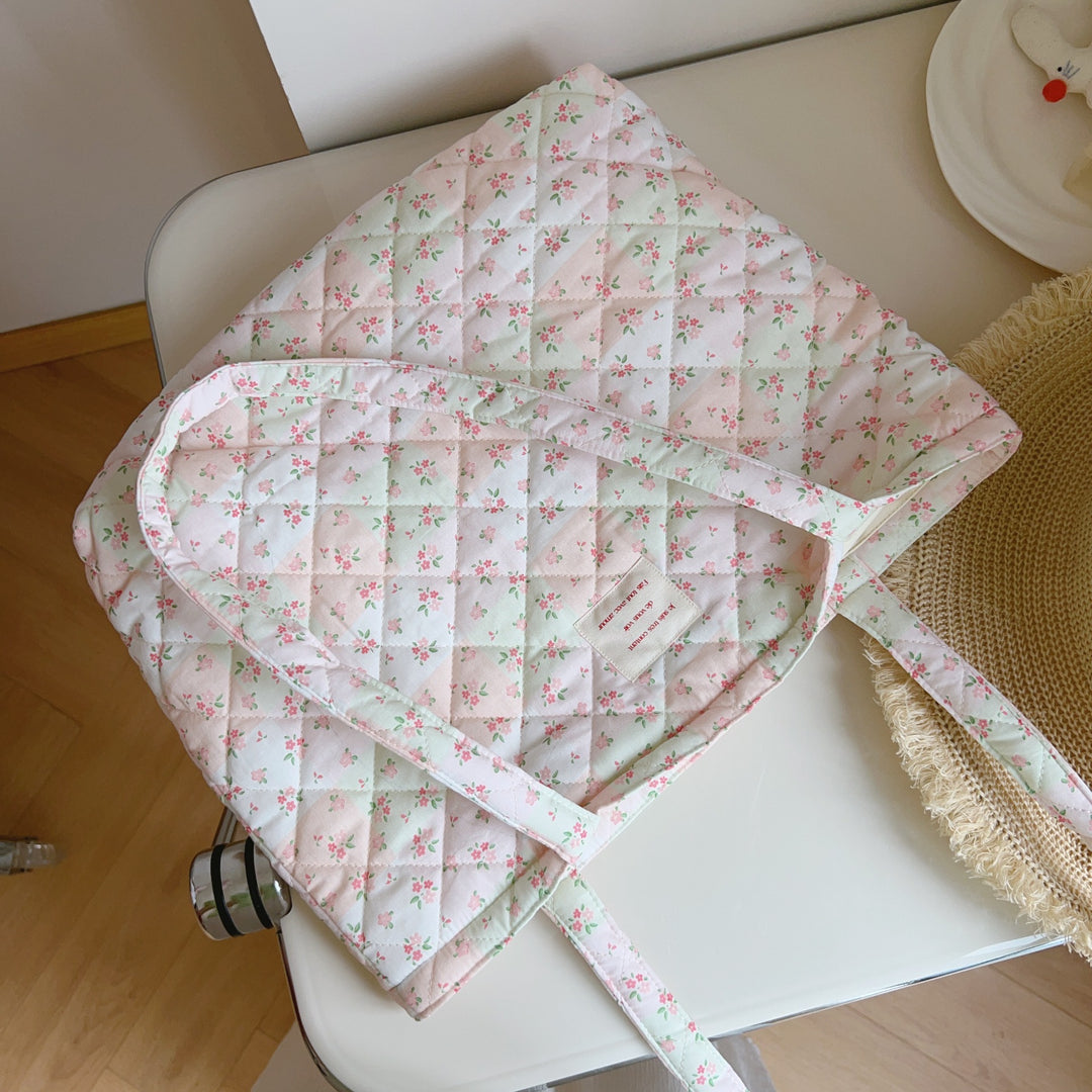 キュートデザインキルティングバッグ