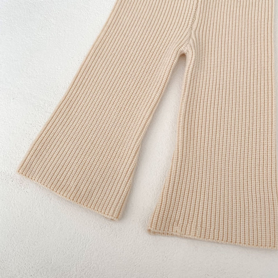 【73-100】シンプルニットフレアパンツ