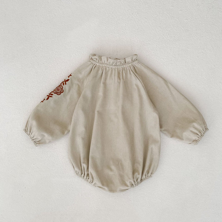 【73-90】袖刺繍長袖ロンパース