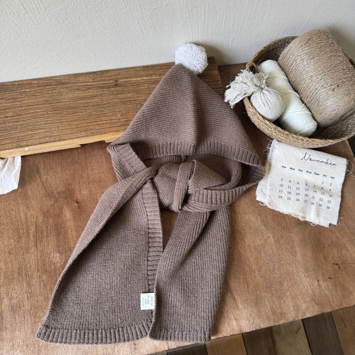 ポンポンフード付きマフラー