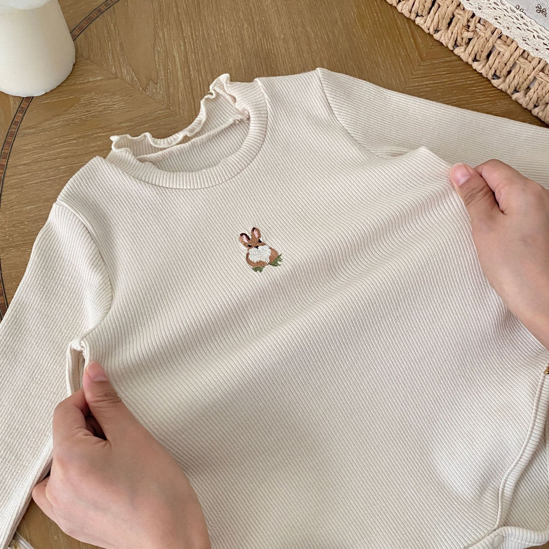 【73-90】ラビット刺繍メロウリブロンパース