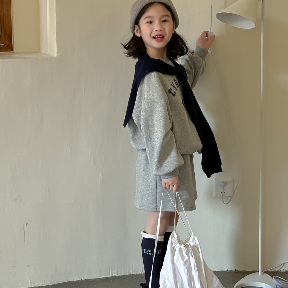 【90-150】英字ロゴプリントスウェットセットアップ