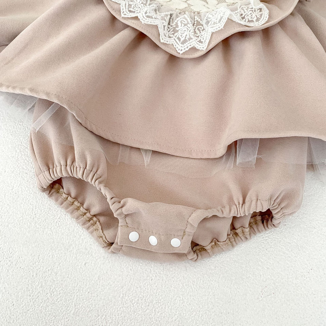 【73-90】レースデザイン長袖ロンパース