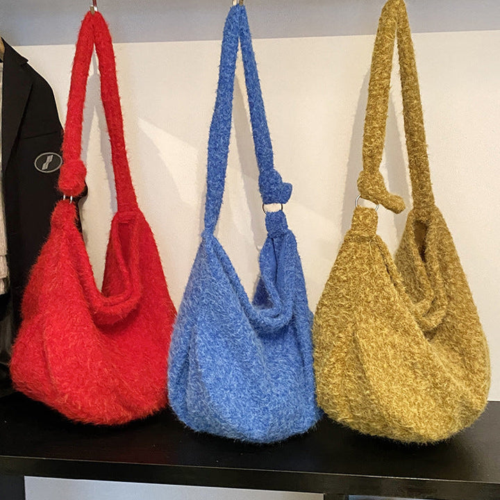 あったかニットショルダーバッグ