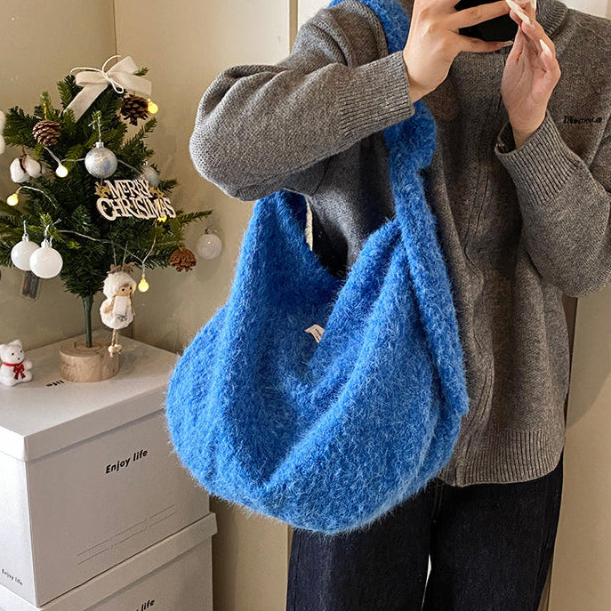 あったかニットショルダーバッグ