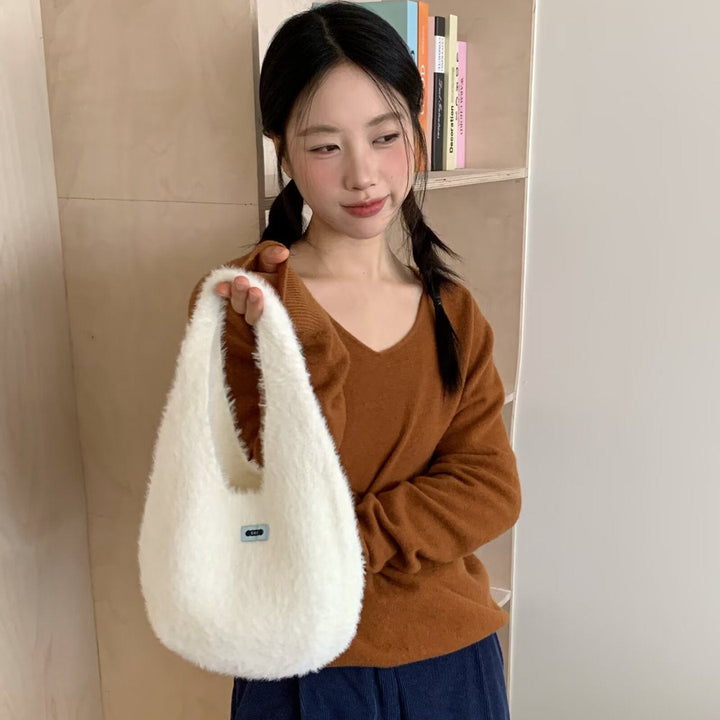 ハーフムーンハンドバッグ