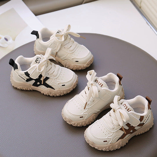 【13.5-18.5】ラインデザインカジュアルスニーカー