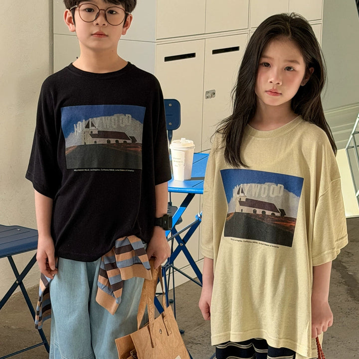 【100-150】HOLLY WOODデザインTシャツ