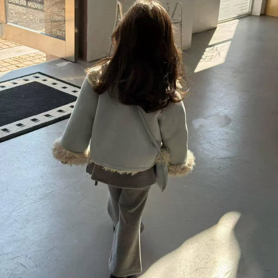 【80-130】ショルダーバッグ付きフェイクファーショートコート