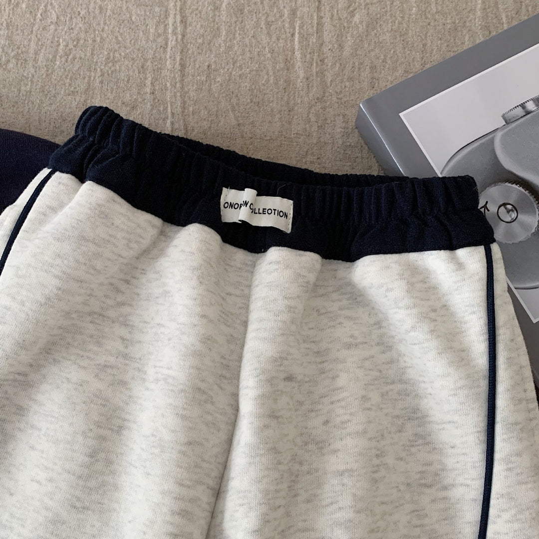 【90-140】ラインデザインあったかロングパンツ